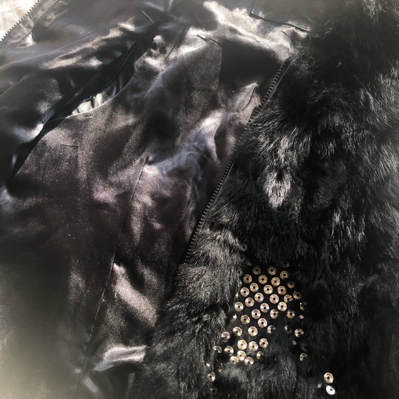 Black Rabbit Fur vest w/ studs - Picture 8 of 8